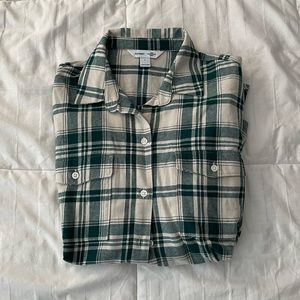 NWT Old Navy Cream and Green Long Sleeve Button Down Flannel Shirt